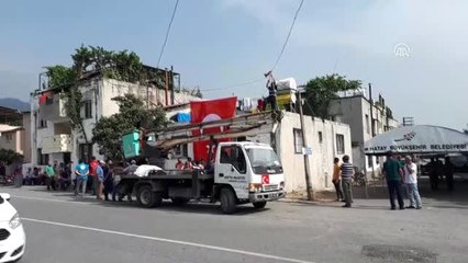 Şehit Uzman Onbaşı Halil Kurt'un baba evinde yas