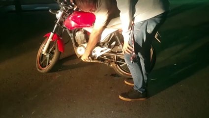 Duas pessoas ficaram levemente feridas em acidente entre carro e moto no São Cristóvão