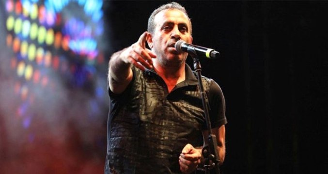 Haluk Levent, lösemi hastası baba ve kızı ziyaret etti