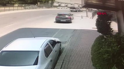 İRANLI ÇİFTİN CÜZDANINI 'TANTANACILIK' İLE BÖYLE ÇALDILAR