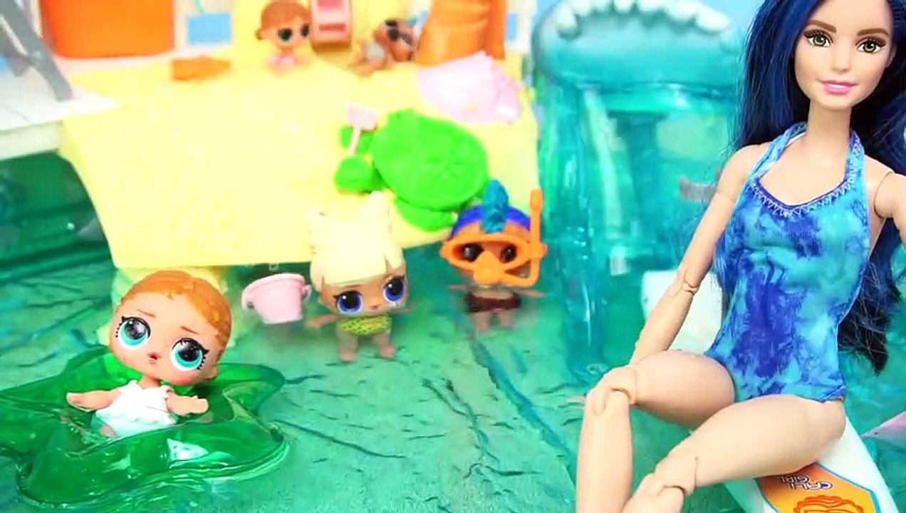 LOL Punk Boi Family Barbie Pool  Routine with LOL Vacay Baby Family
