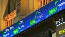 El Ibex 35 sube un 0,5% al inicio de la jornada y lucha por conquistar los 9.300