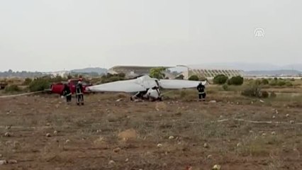 Manavgat ilçesinde sivil eğitim uçağı düştü (3)