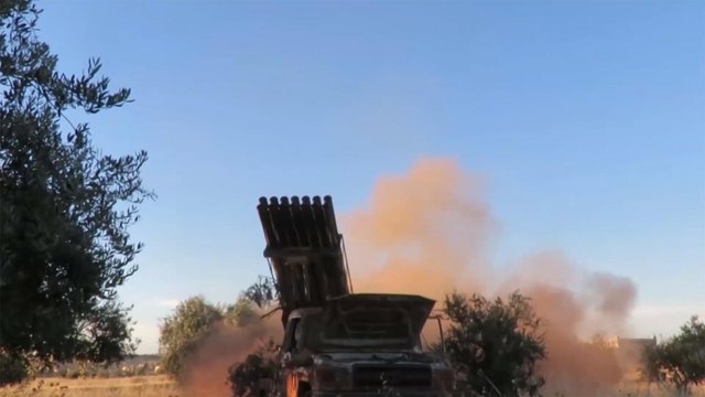 المعارضة تخترق الخطوط الدفاعية للنظام وتكبده خسائر بريف حماة