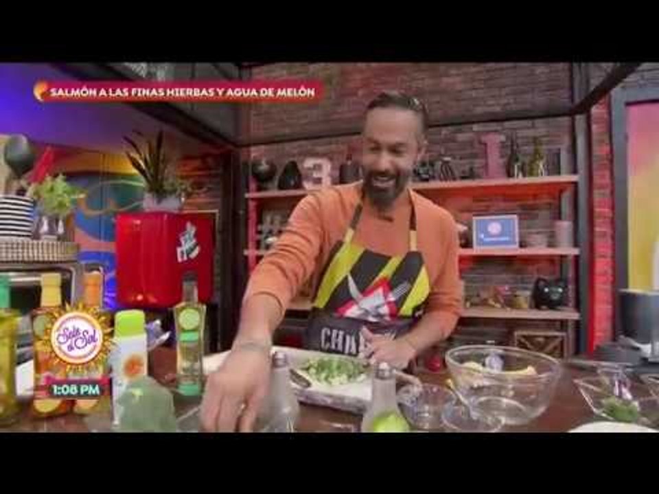 Cocina de solteros: salmón a las finas hierbas...