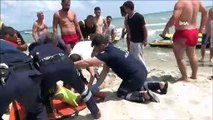 Silivri'de denize giren 10 yaşındaki çocuk boğulma tehlikesi geçirdi