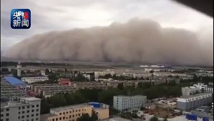 Une tempête de sable monstrueuse engloutit une ville chinoise !