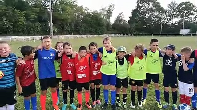 Chant de la montée séniors repris par nos U8/U9