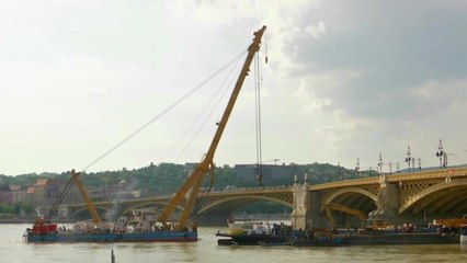한국시각 오늘 오후 1시 반, 유람선 인양작업 개시 / YTN