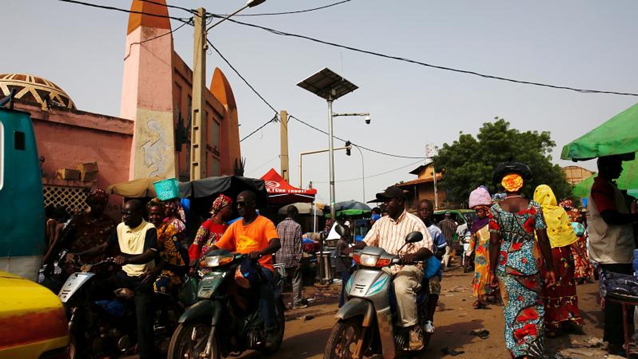 Μάλι: Δεκάδες νεκροί από επίθεση ενόπλων