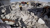 مقتل 27 شخصا بقصف للنظام على ريفي إدلب وحماة