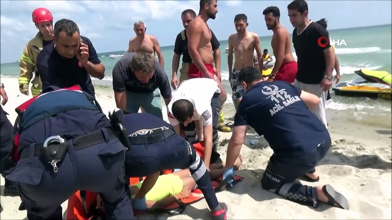 Silivri sahilinde boğulma tehlikesi geçiren çocuk hastanede hayatını kaybetti