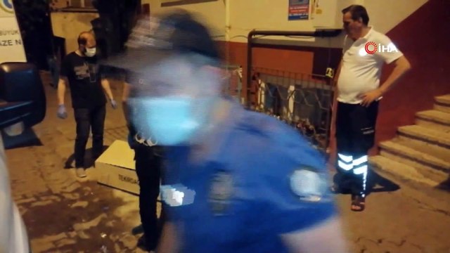 Psikolojik rahatsızlığı olduğu iddia edilen bir kişi 1'polis 3 kişiyi yaraladı 1 kişiyi öldürdü