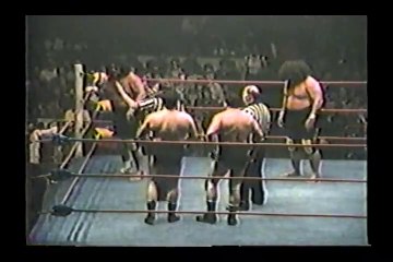 Gino Brito & Tony Parisi vs Wild Samoans