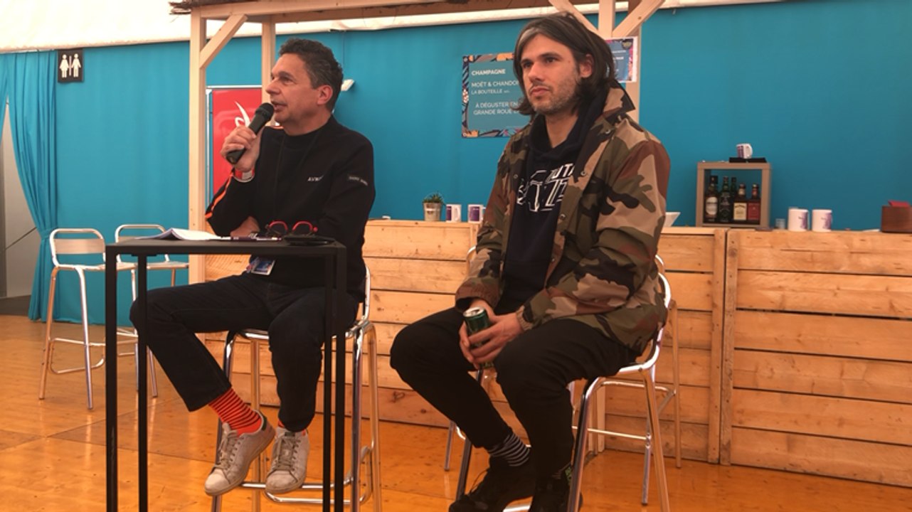 Orelsan échange autour du savoir-faire normand