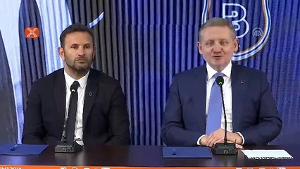 Okan Buruk'un Başakşehir'e imza töreni