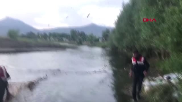 VAN GÖLÜ'NDE KAÇAK AVLANAN 3,5 TON İNCİ KEFALİ ELE GEÇİRİLDİ