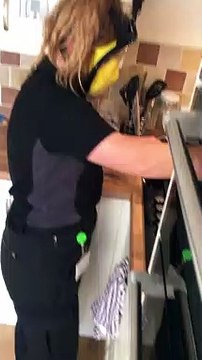 Couper les oignons sans pleurer ? Portez un masque de plongée !