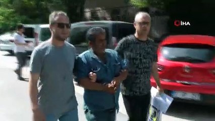 Sanayiye bırakılan araçları kepçe ile ezerek çalan şahıslar yakalandı