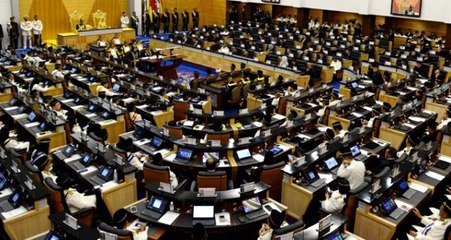 Malezya'da bir bakanın eşcinsel ilişki yaşadığı iddiası ülkeyi karıştırdı!