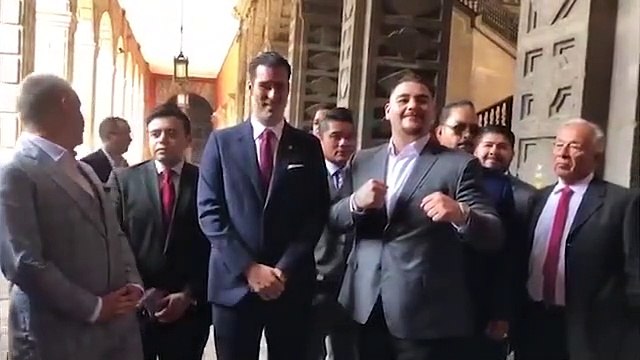 AMLO recibe al campeón de boxeo Andy Ruiz en Palacio Nacional