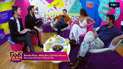 Christian Navarro, Alisha Boe y Brandon Flynn en Fans en Vivo