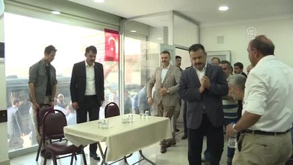 Bakan Kurum, Küçükçekmece'de vatandaşlarla buluştu - İSTANBUL