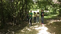 Vullnetarët, bashkohen për pastrimin e ambientit në Gjakovë-Lajme