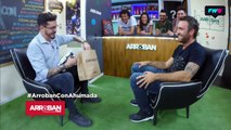 Ahumada recibe su remera de Catenaccio