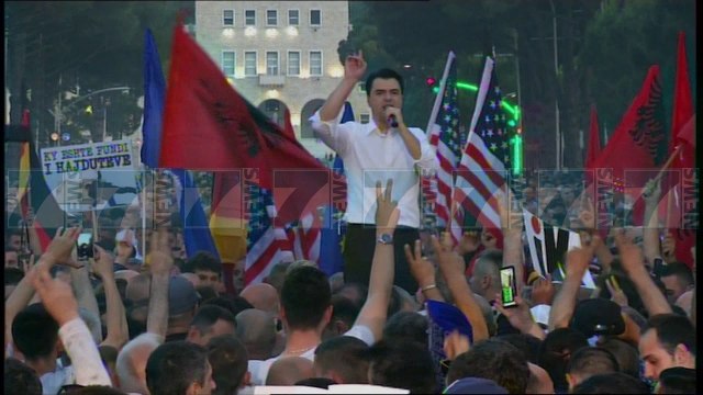 OPOZITA HEQ DORE NGA DHUNA, ZHVILLON PROTESTE PAQESORE - News, Lajme - Kanali 7