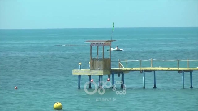 RTV Ora - Rikthehen plazhet publike në Durrës