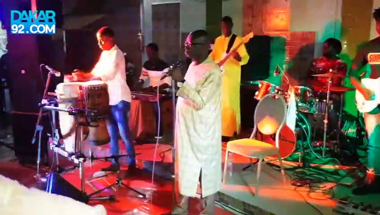 Revivez le live de Omar Péne au restaurant "le relais"