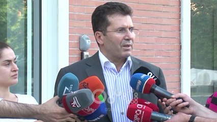 RTV Ora - Mediu pas mbledhjes me Bashën: Qëndresa qytetare do vazhdojë
