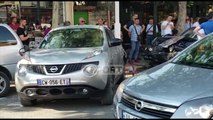 Francezi 'tapë' në Tiranë, merr përpara makinën dhe motorin e parkuar/ 4 këmbësorë të plagosur