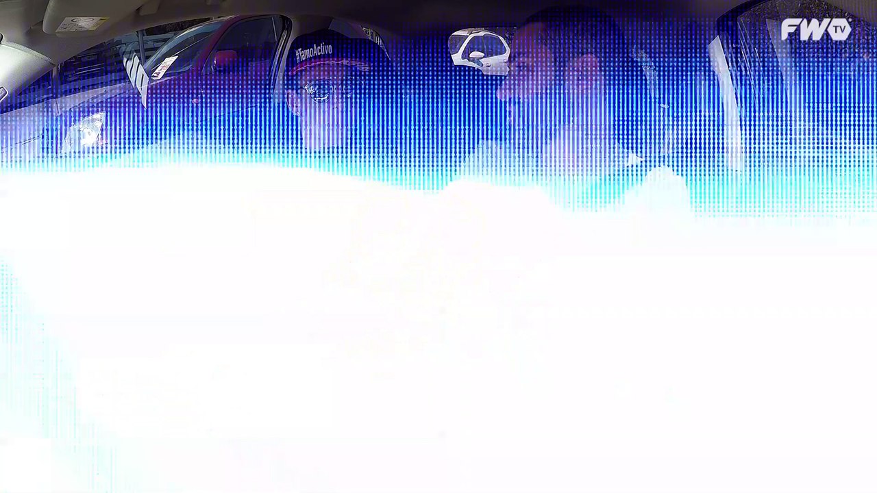 Brian Sarmiento se sube al auto del Pollo Álvarez - Urban #23