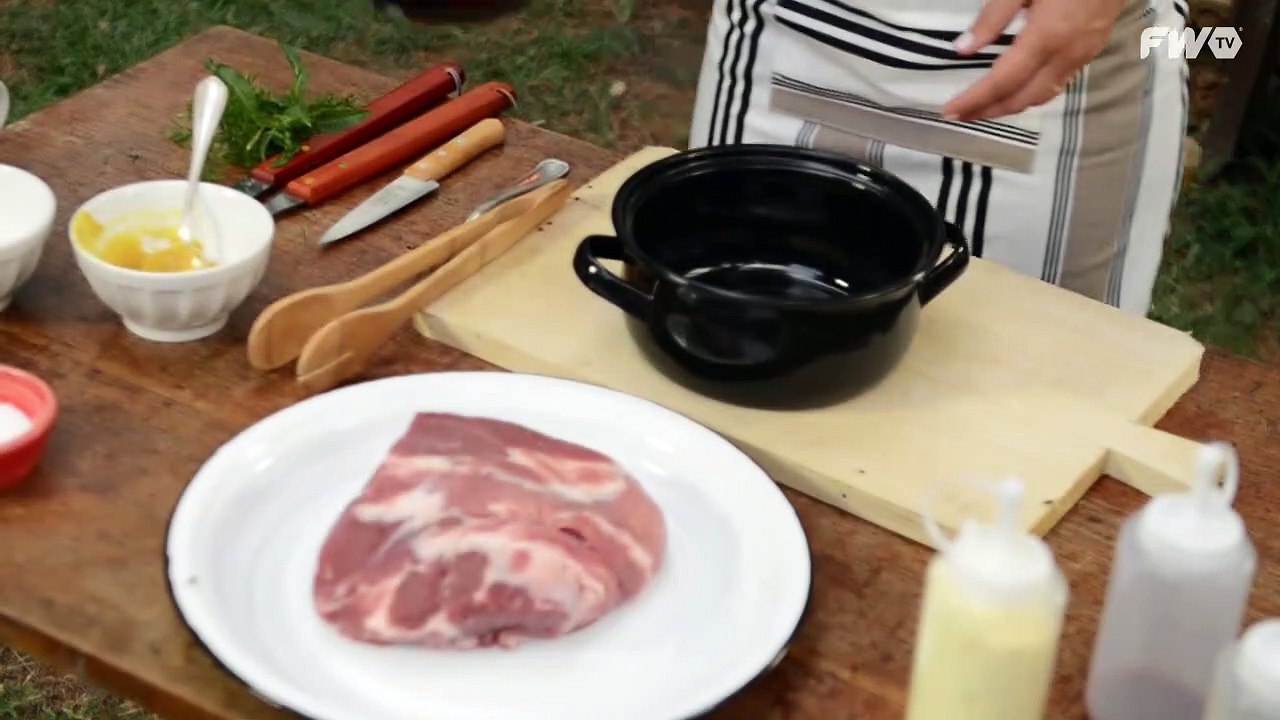 Jimena Monteverde cocina Bondiola a la parrilla en De Campo