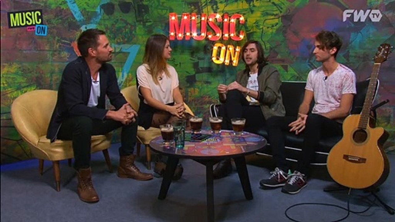 Indios " Generalmente tratamos de no tener géneros y ser una banda de canciones"