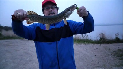 MCH 98 GETTING LAKE FISHING GULL LAKE ALBERTA CANADA.
