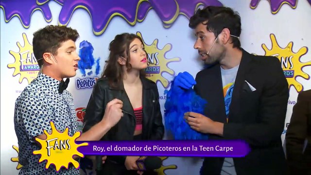 La Teen Carpet de los Fans Awards 2015 con Caro Domenech y Facu Gambande | Fans En Vivo #198 17/11/2015