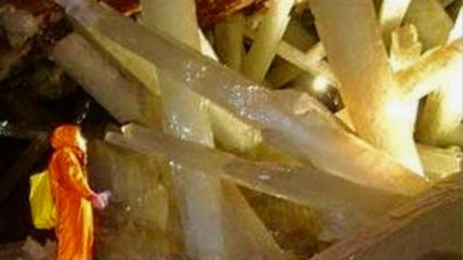 Ancient Discovery - 50,000 Year Old Living Microbes Found In Gigantic Cave Crystals