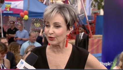 Toy Story 4's Annie Potts Says Bo Peep "Is a Woke Woman"