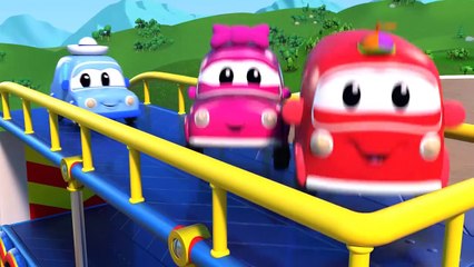 Truck videos for kids -  Pancake's Day : FLYING PANCAKES at the dinner - Super Truck in Car City !