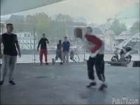 Football nike commercial - soccer - stickman vs ronaldinho