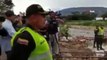- Kolombiya Polisi, Venezuelalıları Engellemek İçin Köprü Söküyor