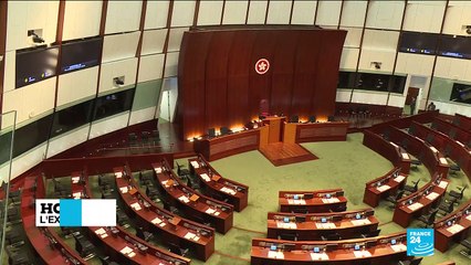 Manifestations à Hong Kong : l'examen du texte reporté, le centre de l'île paralysé