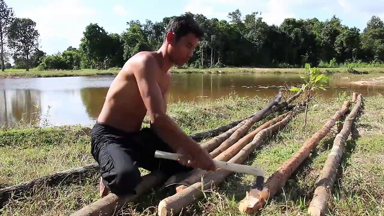 Build Floating Villa House On The Deep River (1st Step)