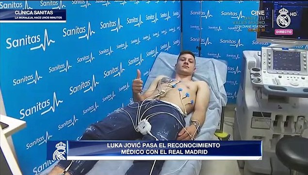 Luka Jovic pasa el reconocimiento médico antes de su presentación con el Real Madrid
