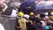 À Hong Kong, parapluies contre matraques