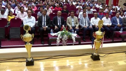 ADANA Okul sporlarında Türkiye derecelerine giren öğrencilere madalyaları verildi