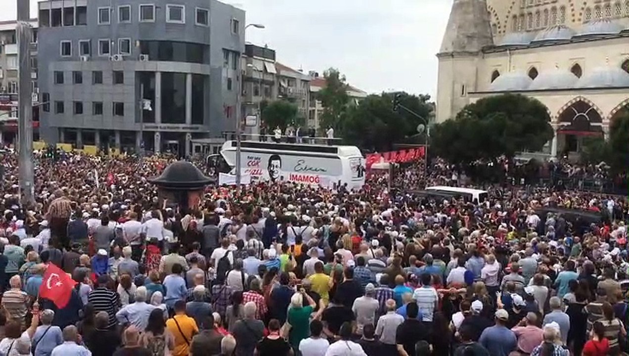 Ekrem İmamoğlu: Hani İmamoğlu yaptı ya, onlar da yapacak ya, 'İGDAŞ'ta indirim yaptık'; yemezler